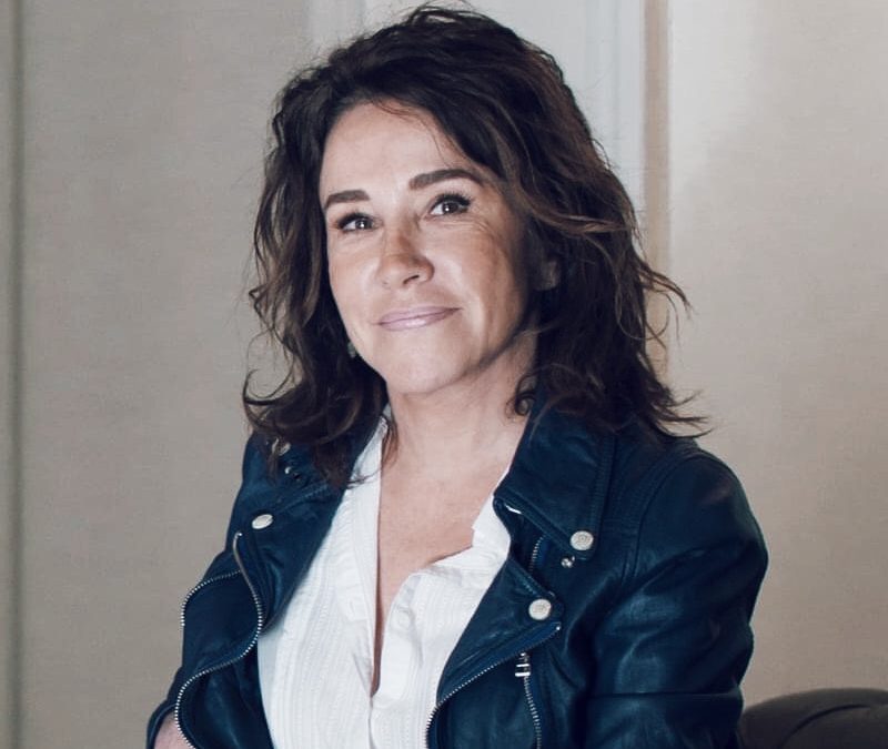 Interview de Joss Devilleneuve, créatrice de l’Atelier du Sourcil